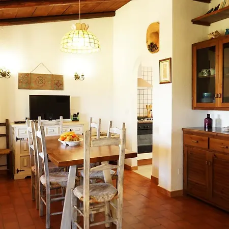 Vakantiehuis Casa Il Lentischio - *